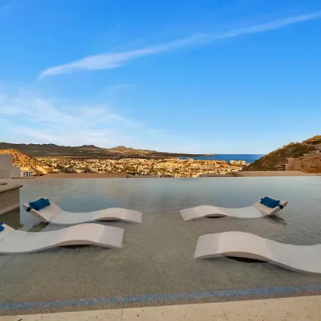 Ocean View 2 Infinity Pools Pedregal 3 King Bed Villa